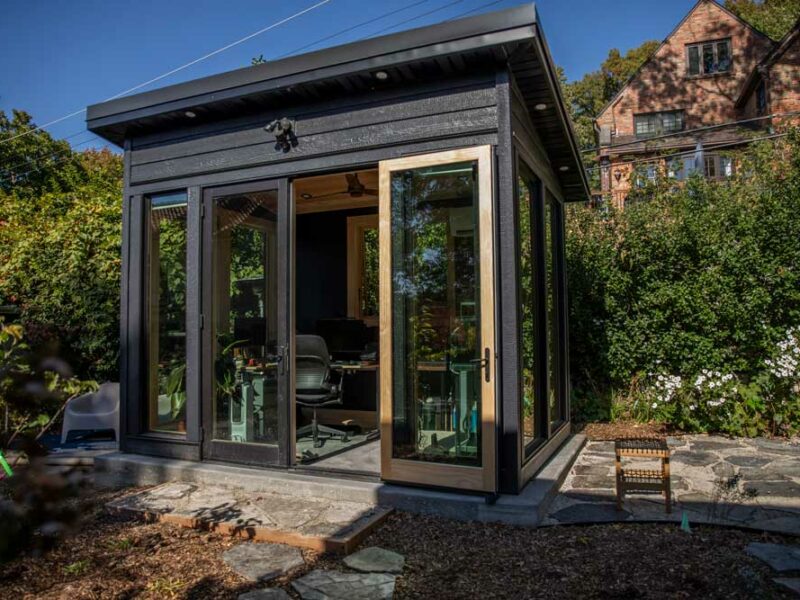 Outdoor stand alone office