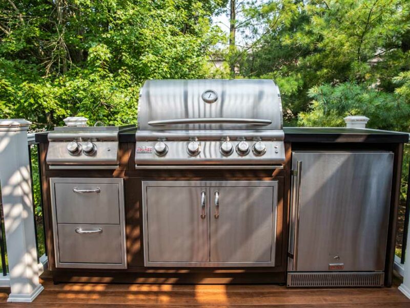 Zuri Screen Room with Fireplace Open Deck with Grill