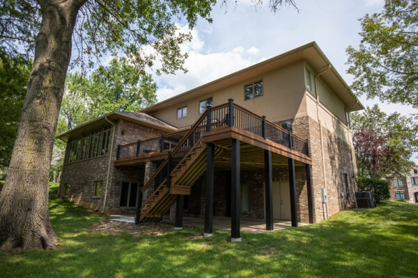 Open composite deck and stairs in Creve Coeur, MO