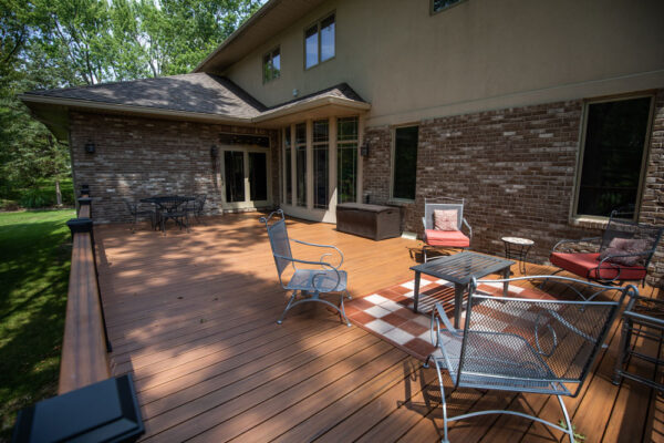 Open composite deck in Creve Coeur, MO