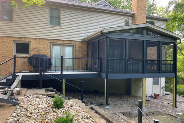 Screen Room and open deck in Creve Coeur, MO