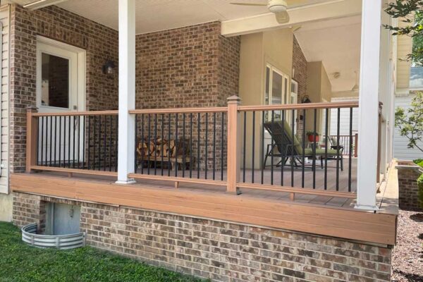 Front porch deck in St. Louis City, MO