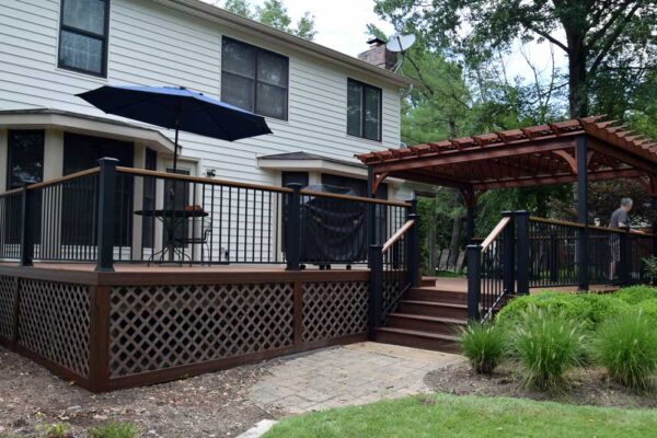 Pergola and open deck in Town & Country, MO