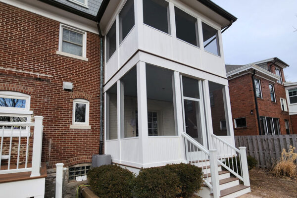 Covered deck in University City, MO