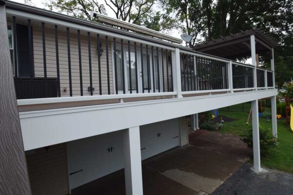 Pergola and deck in Webster Groves, MO