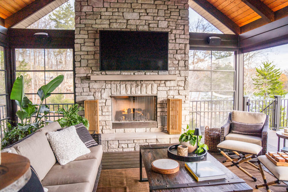 Three Season Sunroom in Innsbrook, Missouri