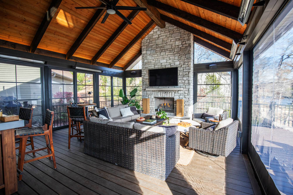 Three Season Sunroom in Innsbrook, Missouri