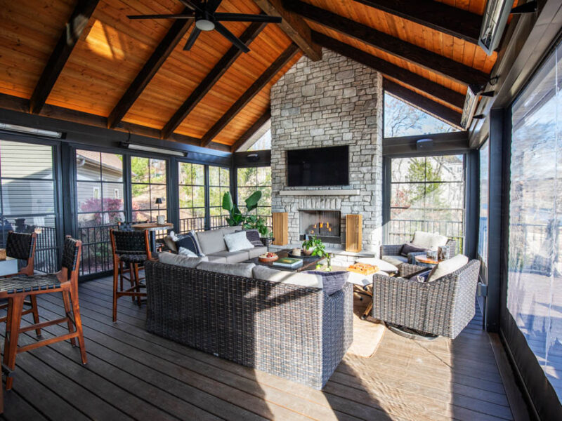 Three Season Sunroom in Innsbrook, Missouri