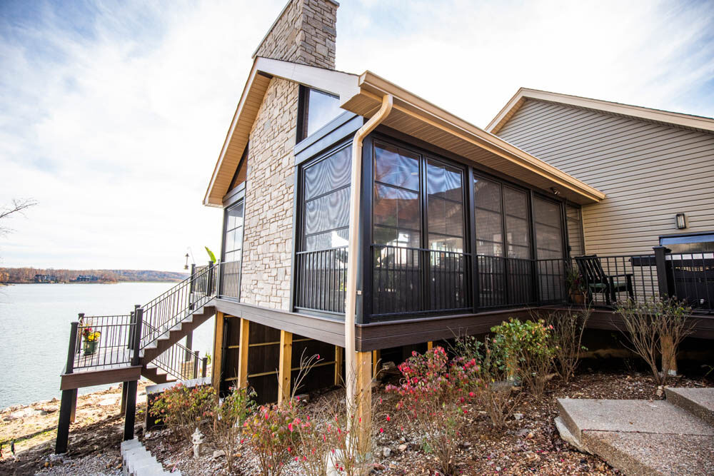 Three Season Sunroom in Innsbrook, Missouri