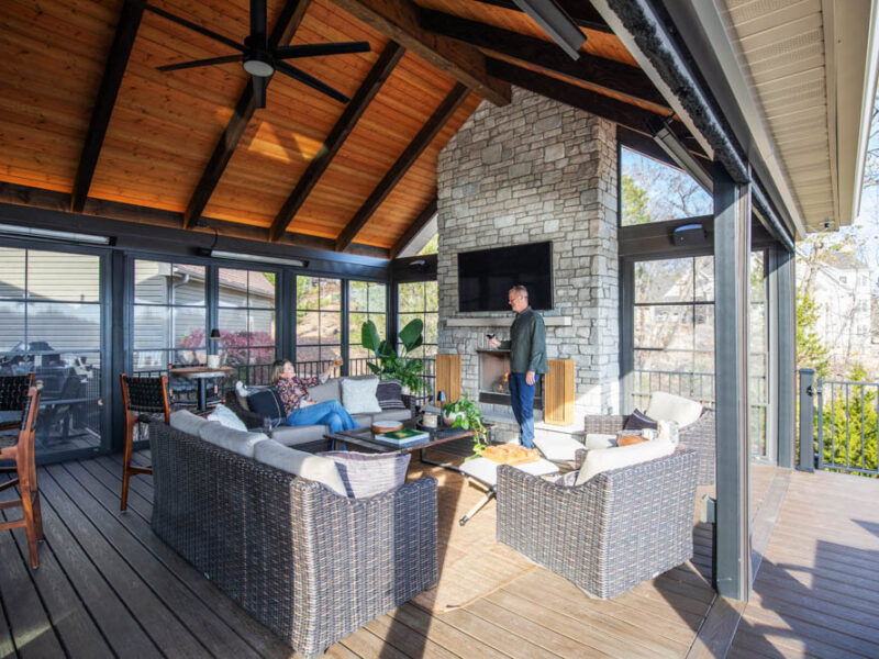 Three Season Sunroom in Innsbrook, Missouri