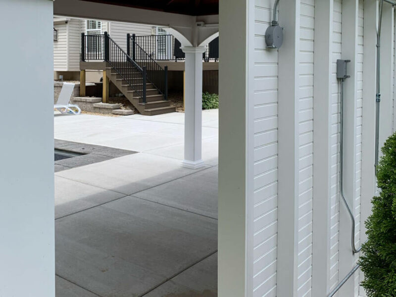 custom composite deck privacy screen in St. Louis