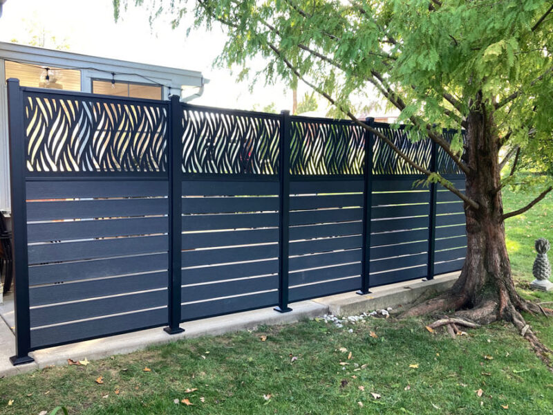 horizontal decorative privacy wall on composite deck St. Louis Privacy Screens Photo Gallery